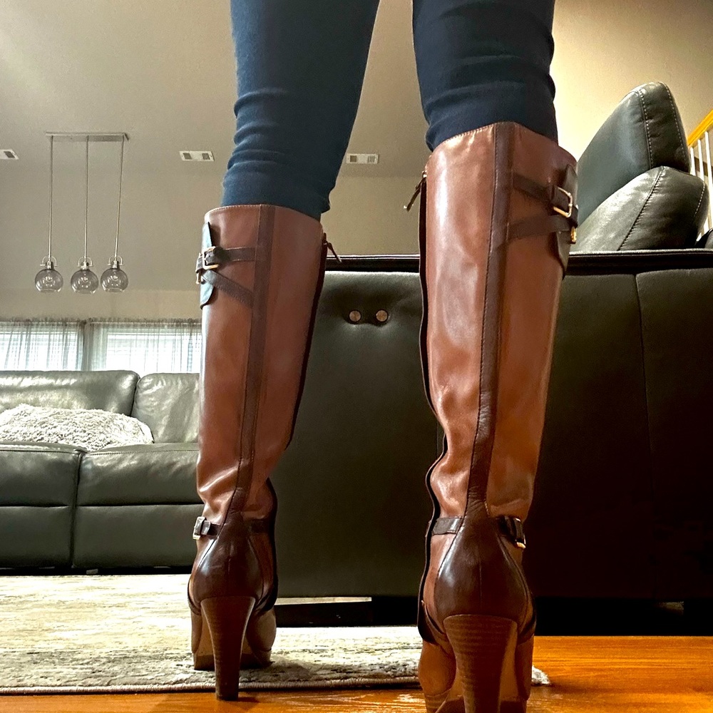 Leather Cole Haan tall leather boots with Nike Air cushion, great condition.